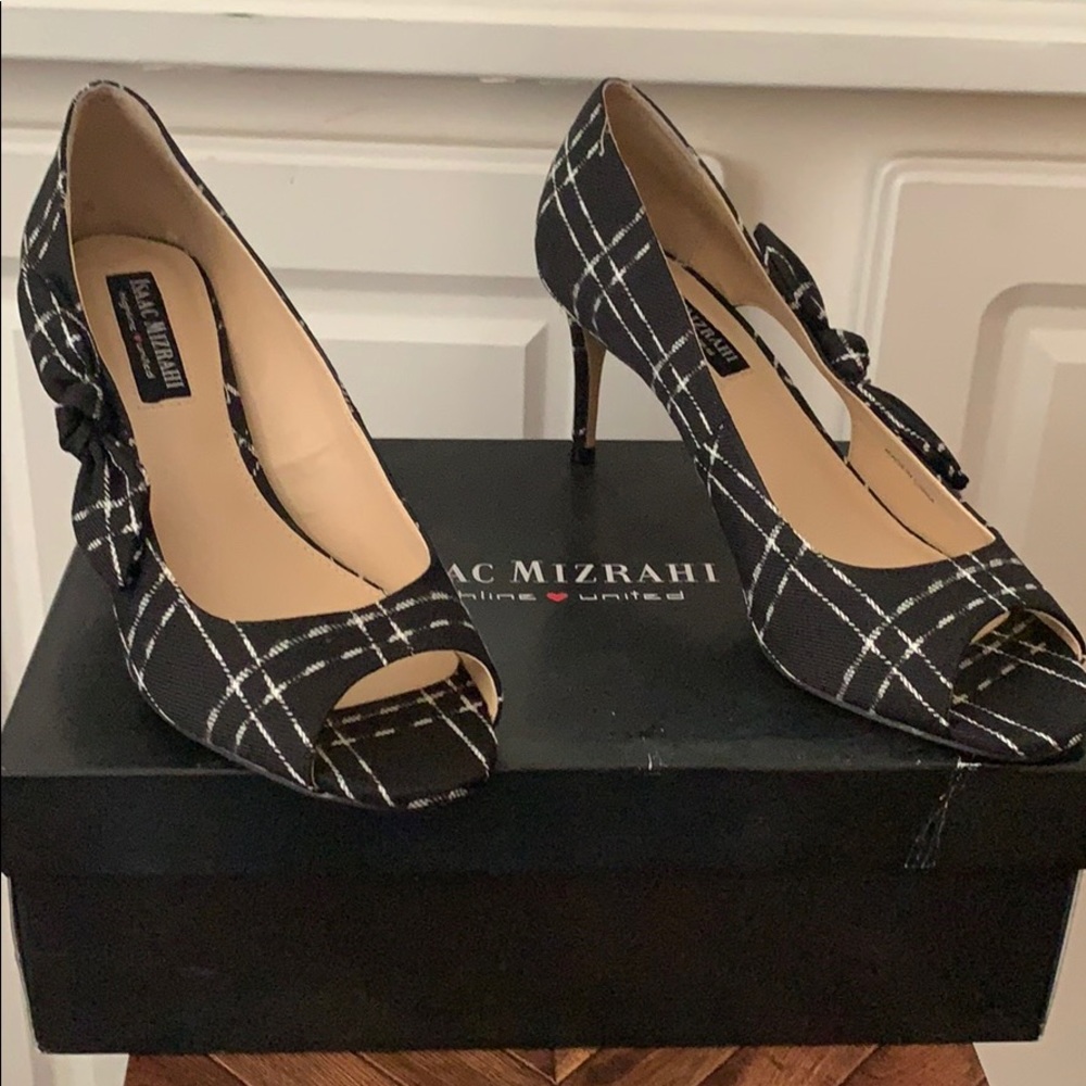 Isaac Mizrahi Serena Fabric Black and White Plaid Print Peep Toe Heel